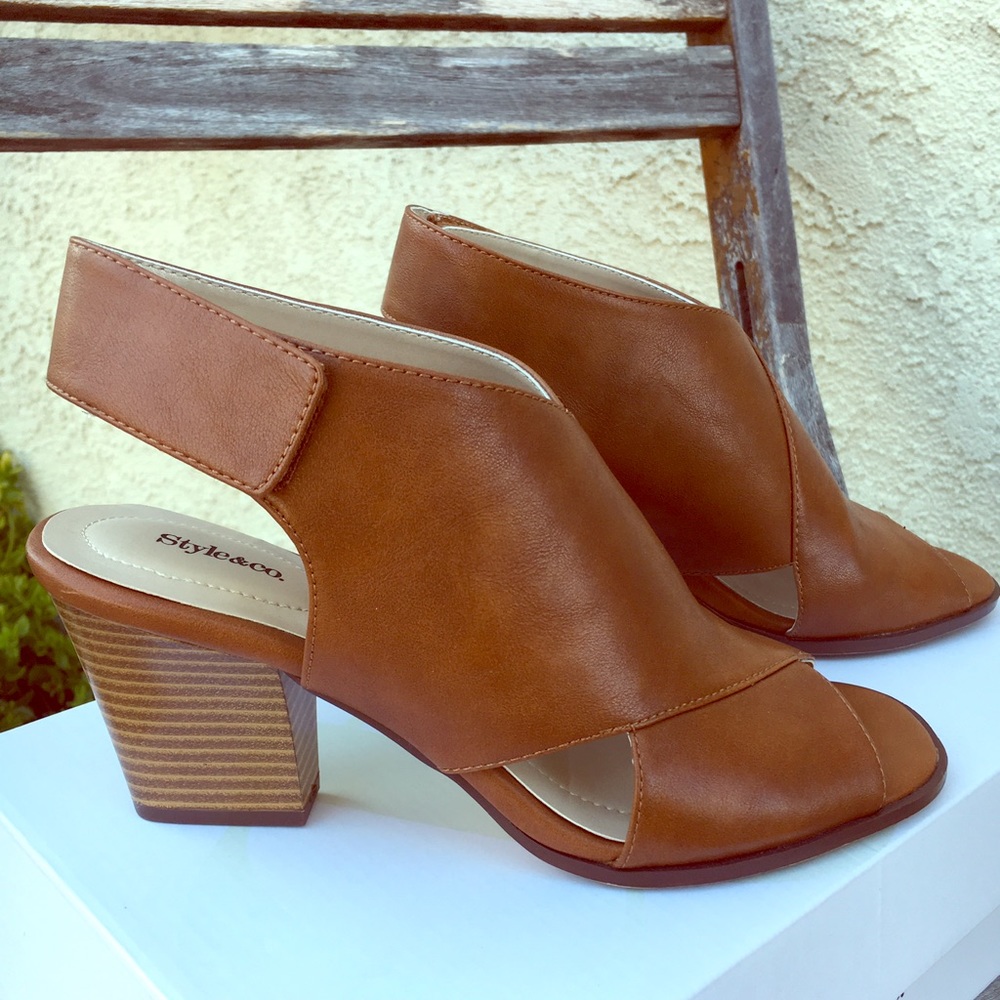 Block Heel Peep Toes